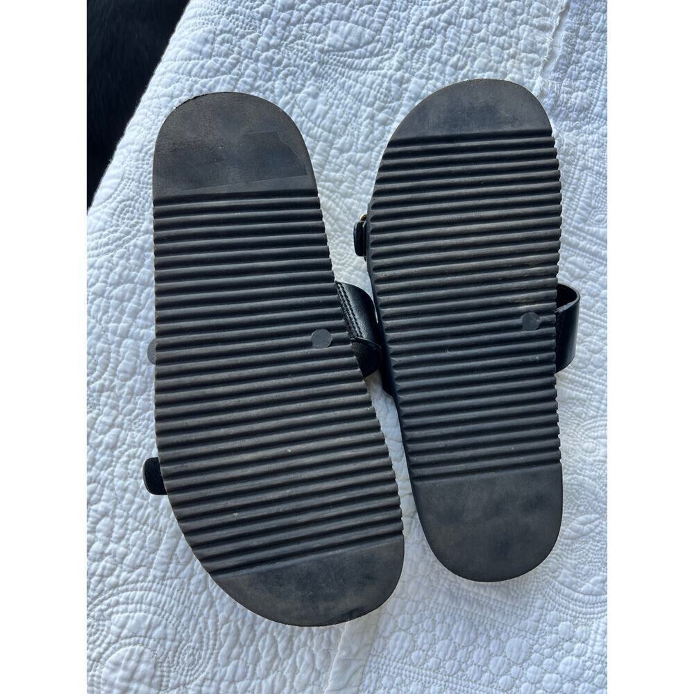 Steve Madden black with gold hardware, slip on sandals, women's size 7 1/2 - Picture 4 of 4